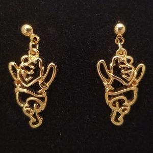 Vintage Winnie the Pooh Dangle Earring Collectable